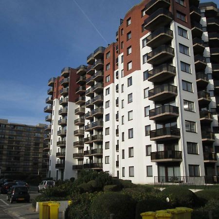 De Panne Plaza Apartment Bagian luar foto