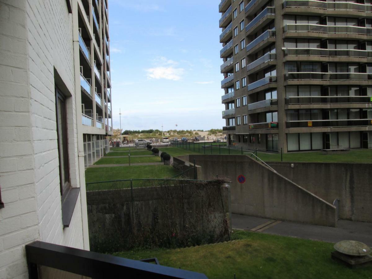 De Panne Plaza Apartment Bagian luar foto