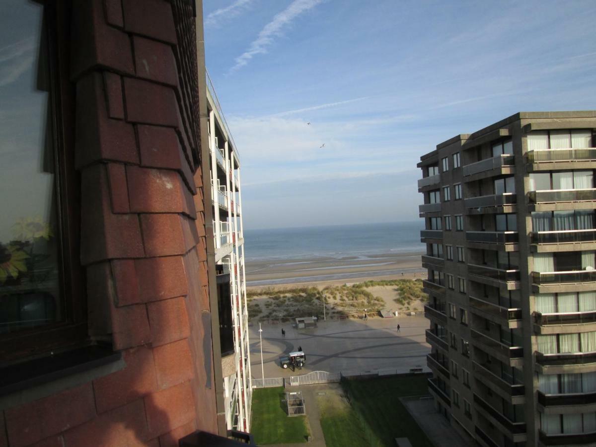 De Panne Plaza Apartment Bagian luar foto