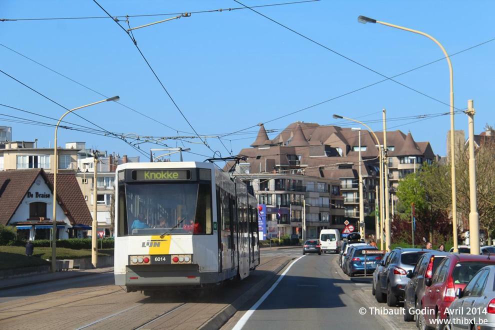 De Panne Plaza Apartment Bagian luar foto